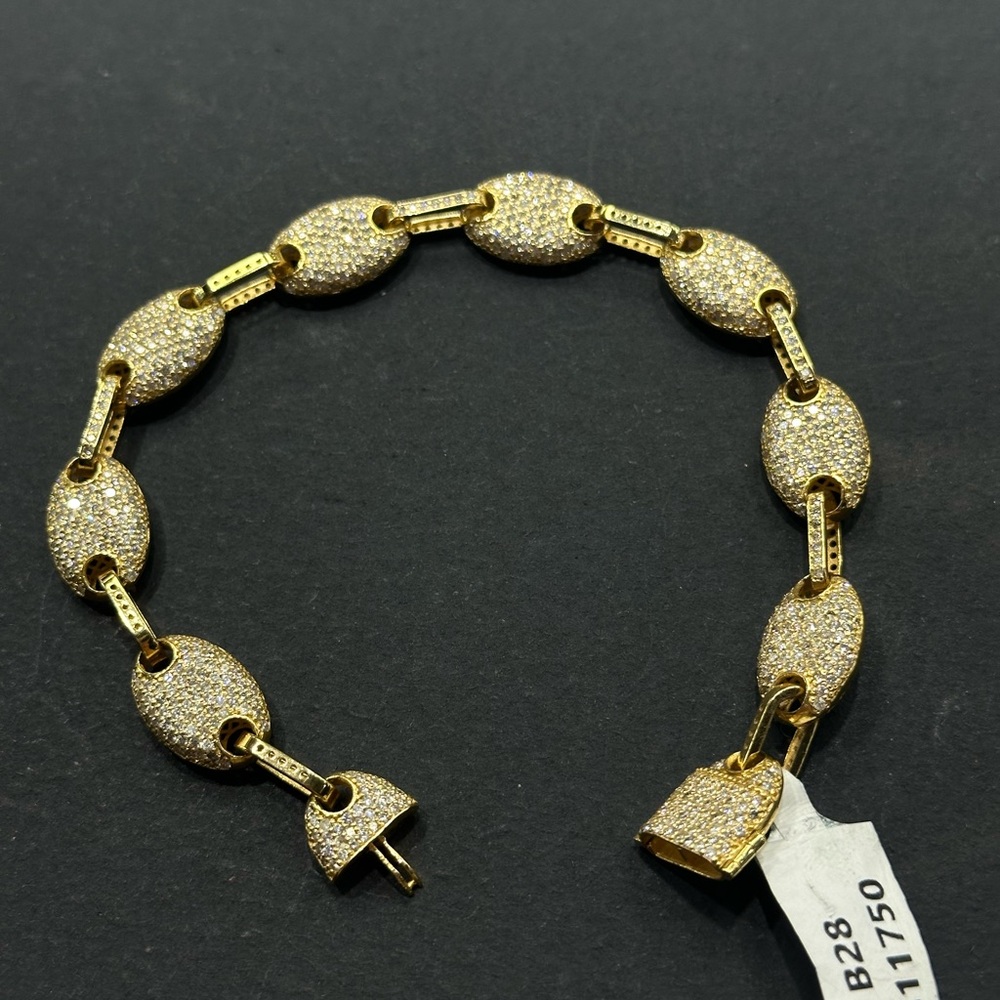 Elegant Gold Women's Bracelet